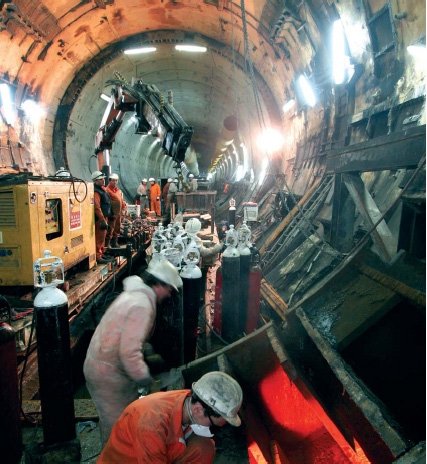Las tuneladoras que trabajan en As Maceiras también tomaron parte en la creación de los túneles de Guadarrama. 