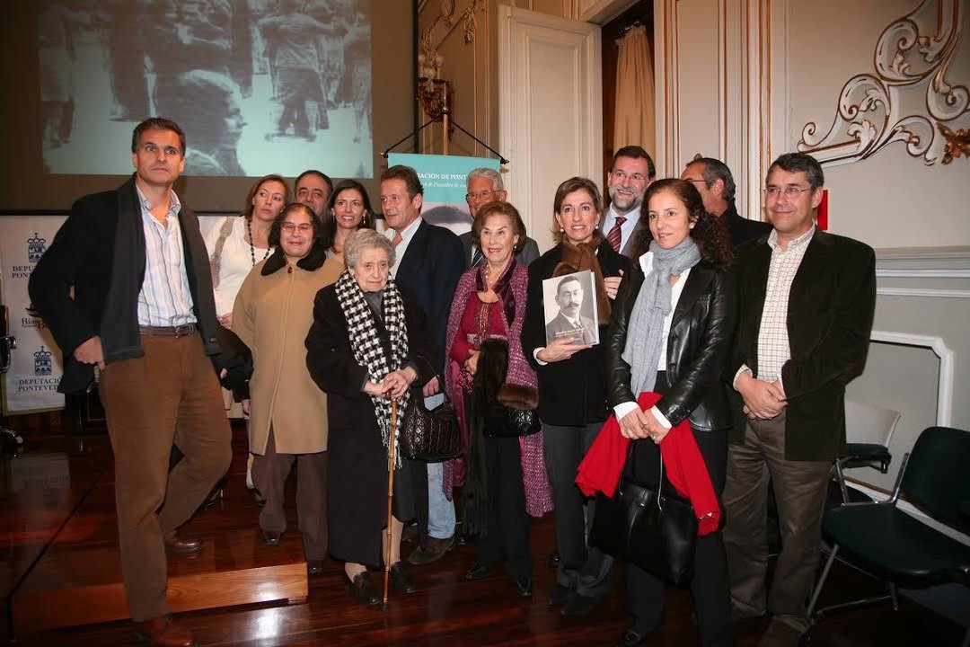 Luis Rajoy, en el centro, junto a su hermanos Enrique, a la izquierda, Mercedes, a su derecha, y Mariano, segundo por la derecha.