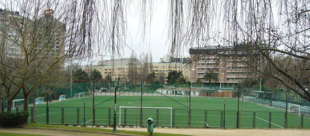El partido tuvo lugar en el campo de A Bouza en Vigo, en mayo de 2011.