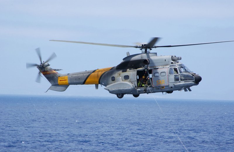 Helicóptero Puma del Servicio Aéreo de Rescate igual al accidentado en aguas Canarias.