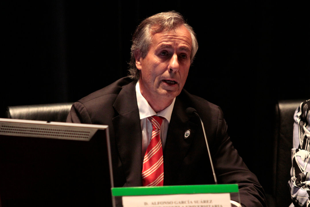 El director del CEP, Alfonso García, en un acto académico del centro. 