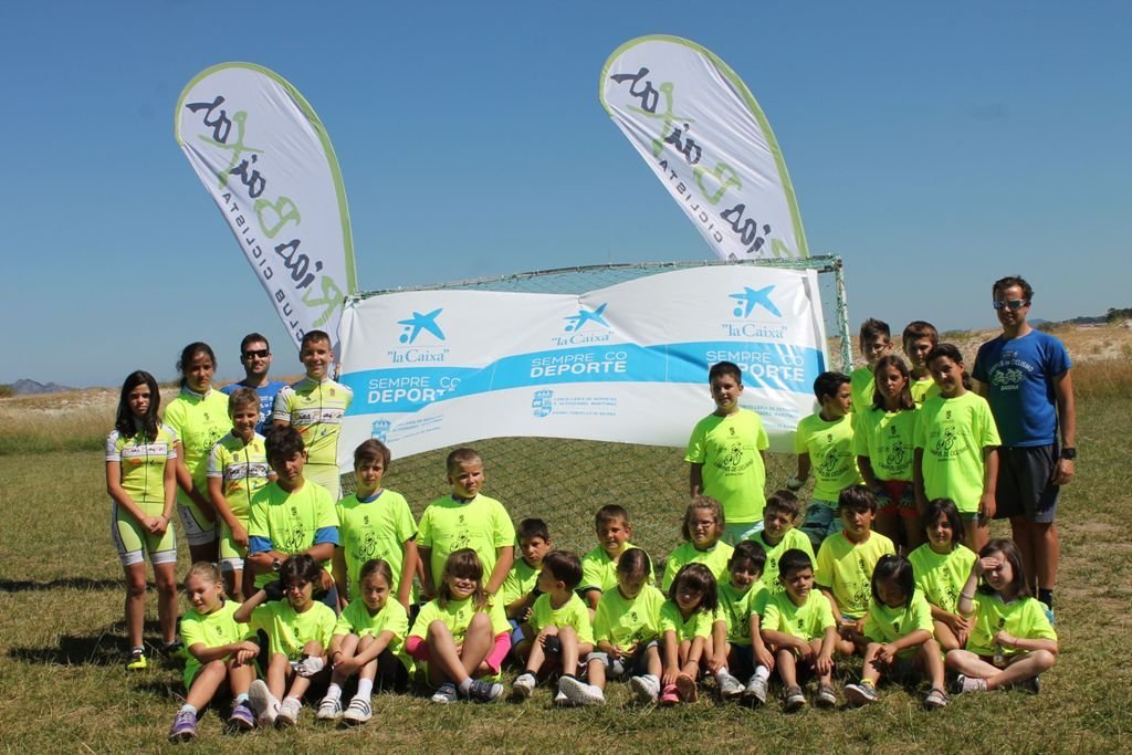 30 niños participan en el campus de ciclismo ubicado en Sabarís