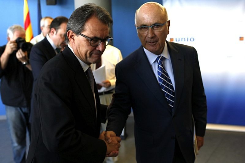 Artur Mas saluda al líder de Unió, Josep Antoni Duran Lleida
