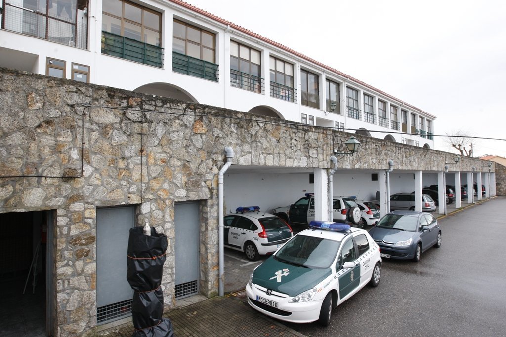 En el cuartel de Baiona se han recibido varias denuncias. 