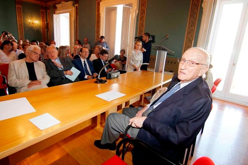 Alfonso Zulueta de Haz celebrou os 90 anos cunha homenaxe na Fundación Penzol.