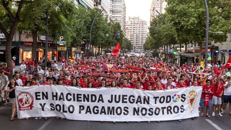 Murcia acogió el jueves una manifestación en apoyo al equipo.