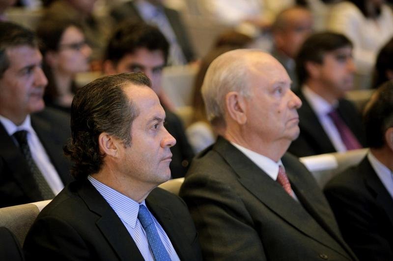 Juan Carlos Escotet y Javier Etcheverría, en la última junta ordinaria de accionistas de Novagalicia.