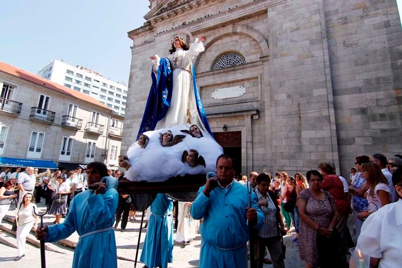 El inicio de la procesión de Santa María del año pasado.