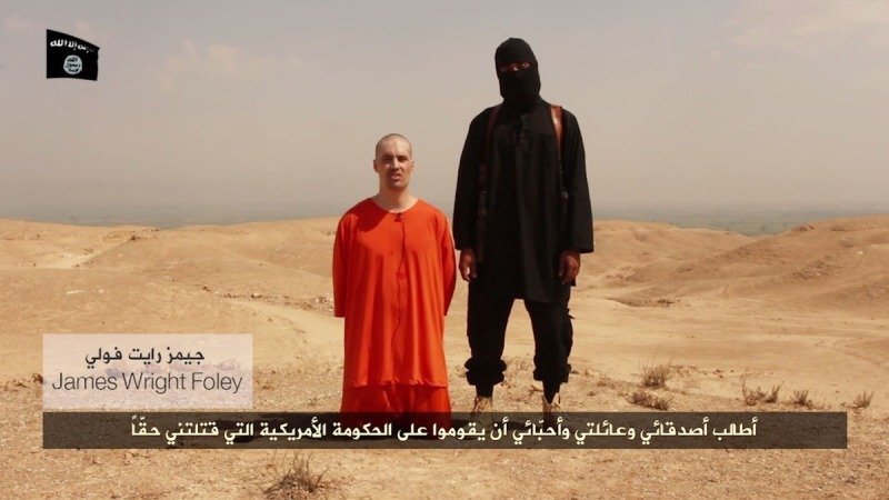 Imagen del vídeo de la decapitación de James Foley por los yihadistas del Ejército Islámico.