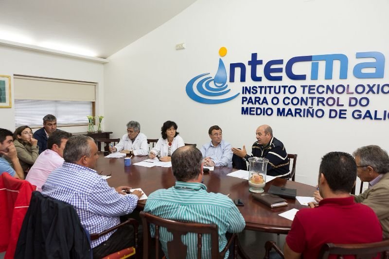 La Mesa do Mexillón se reunió ayer en Vilaxoán en la sede del Intecmar.