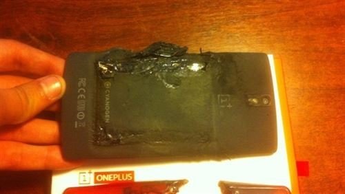 Un 'smartphone' OnePlus One explota en el bolsillo de su dueño