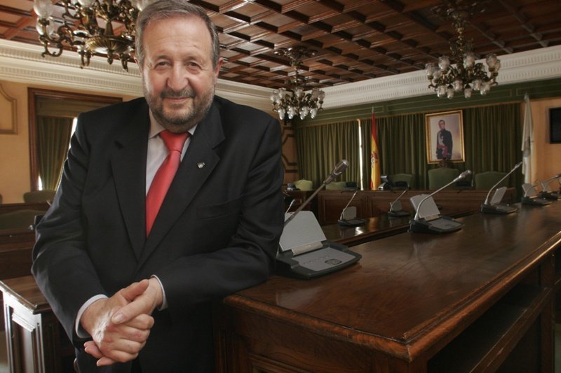 López Orozco, alcalde de Lugo, criticó el momento y la idoneidad de la reforma.