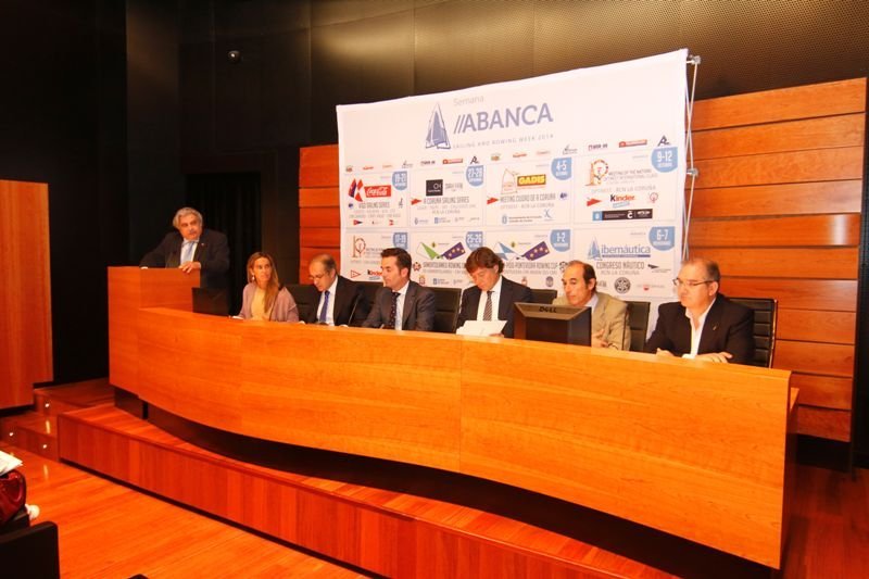 Manuel Seoane, María Troncoso, José Manuel Figueroa, Gabriel González Eiroa, José Ramón Lete, Mauro Olmedo y José Prada, en la presentación.