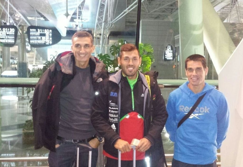 Óscar Graña, Iván Alonso y Ramón Ferro tomaron el avión en Oporto.