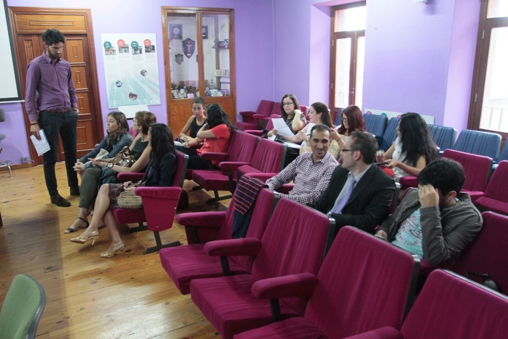 Avogados Novos realizó el mes pasado cursos de formación para sus letrados voluntarios.