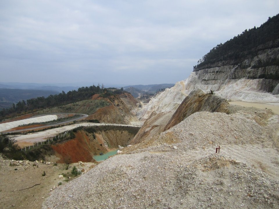 Imagen de la mina de Serrabal, propiedad del empresario Juan Miguel Villar Mir.