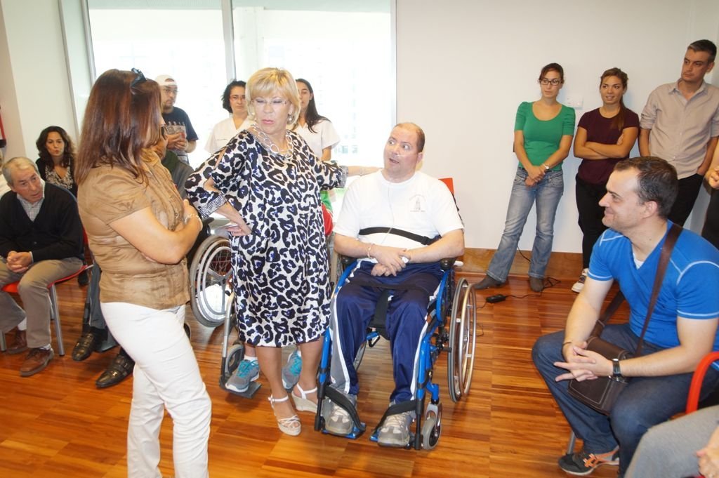 Isaura Abelairas, en la foto, y Marta Iglesias fueron al acto.
