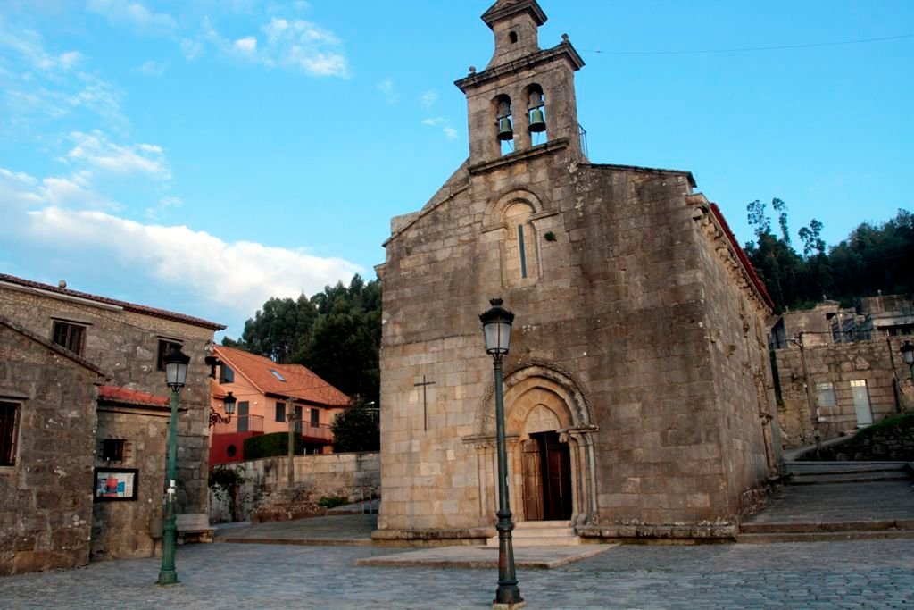 La iglesia de Santa María de Castrelos es uno de los tres templos románicos de Vigo.