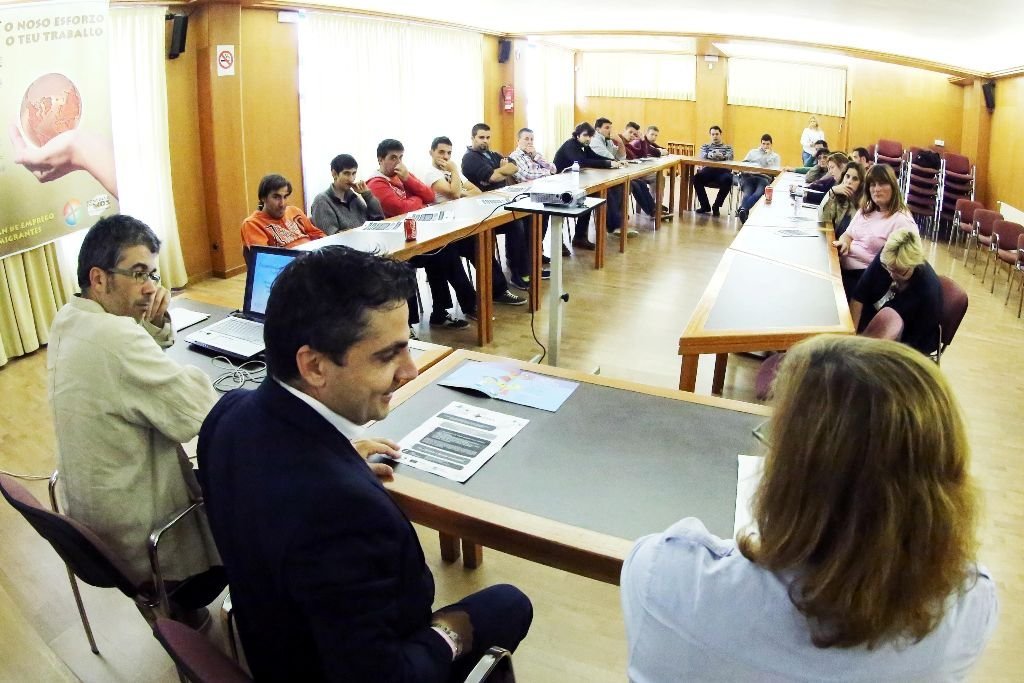 Aula de Emprendimiento en Mos y Xornada de Cooperativismo en Salceda de Caselas
