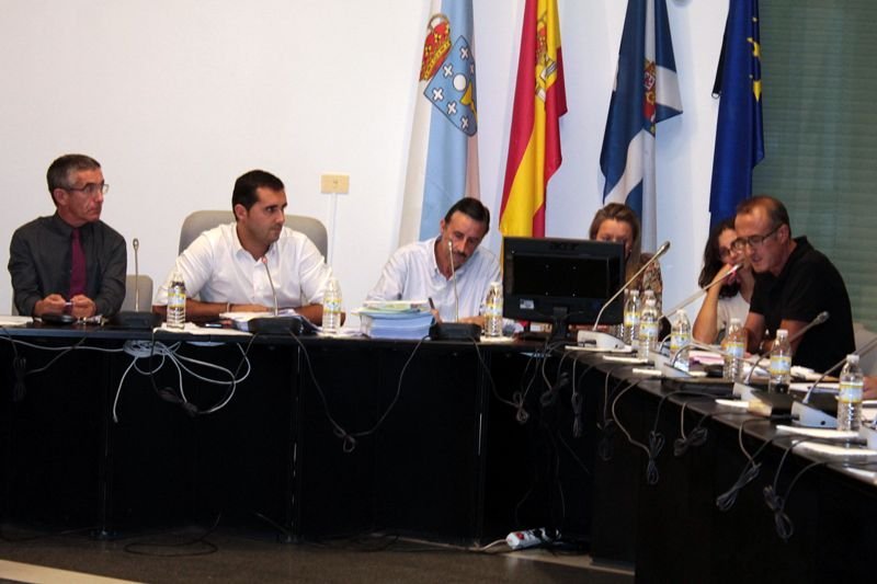 La actual situación en la tramitación del documento urbanístico despertó el debate entre PP y PSOE.