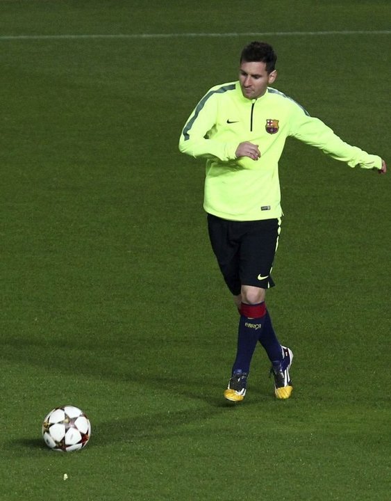 Leo Messi, durante el entrenamiento de ayer del Barcelona.