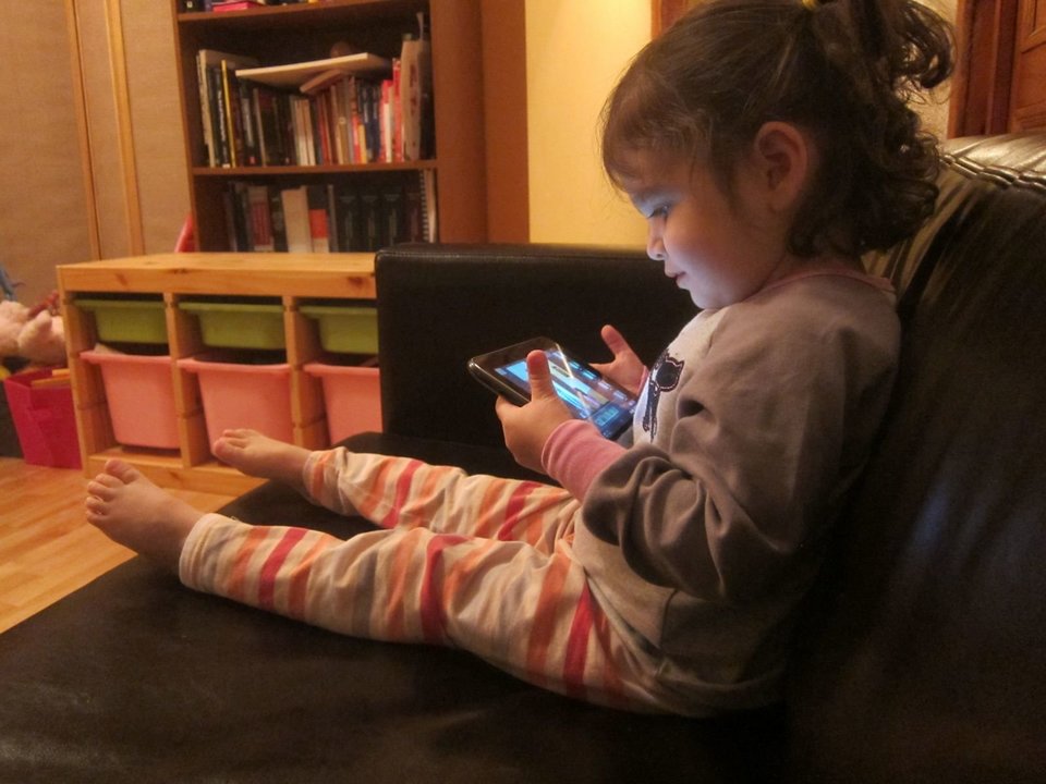 Los niños acceden a temprana edad a las nuevas tecnologías de la información