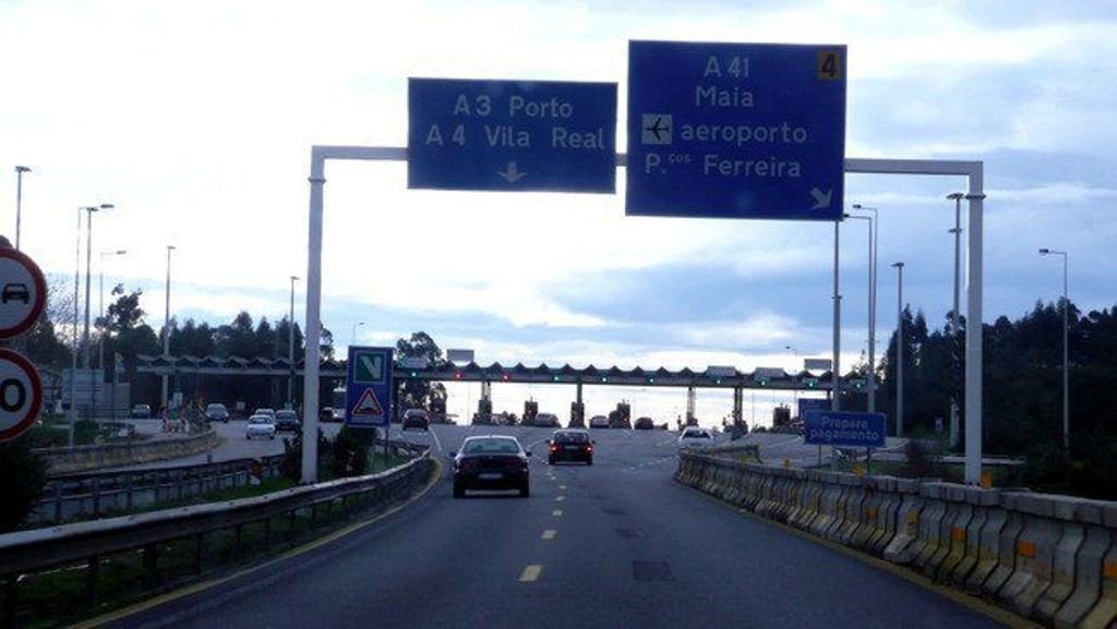 Entrada a la A-3, la autopista que va desde Oporto hasta la frontera y sigue hacia Vigo.