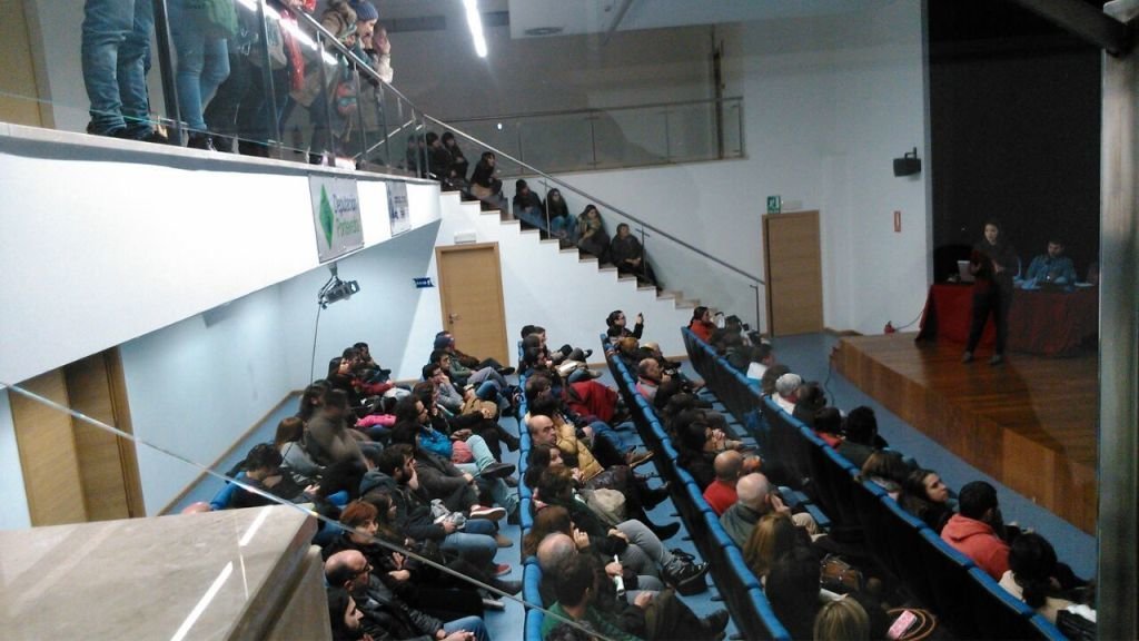 Aspecto que presentaba la sala de conferencias del Auditorio durante el acto de Ponte Solidario 
