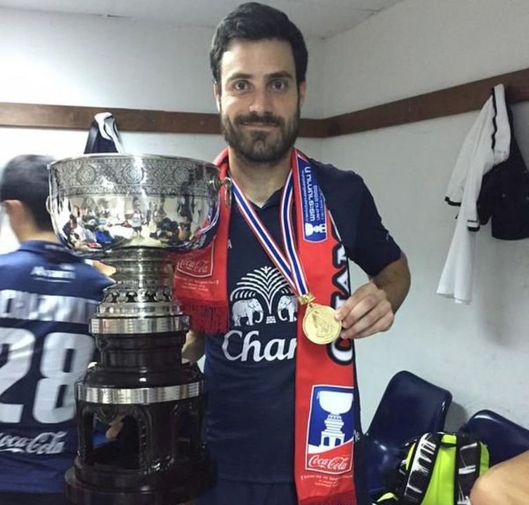Túñez gana la Supercopa con el Buriram