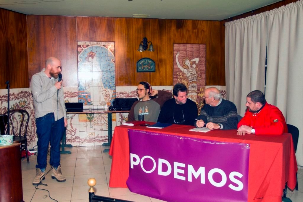 Gañemos Vigo, durante el "examen" del Círculo Podemos Vigo el pasado día 18.