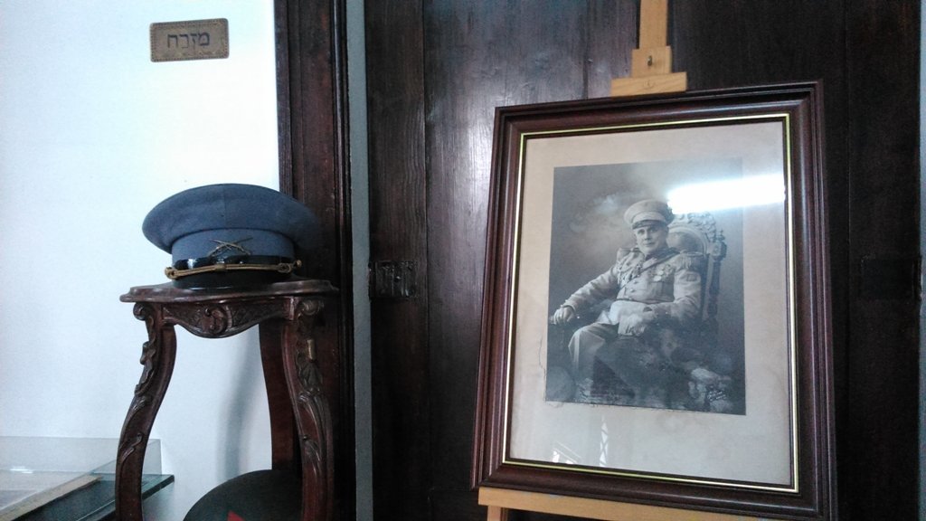 El capitán Barros, cuya memoria y recuerdos se guardan en el museo de la sinagoga.
