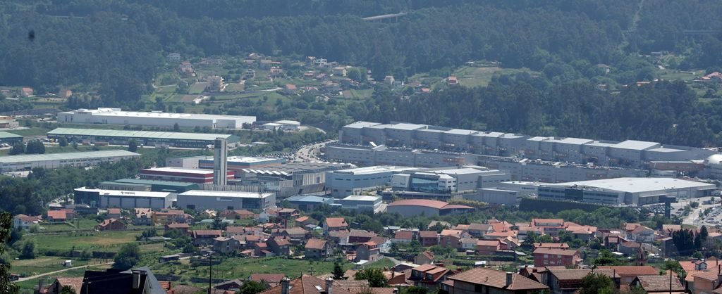 Visión del actual Parque Tecnológico y Logístico de Zona Franca en Vigo, que se ampliará con un polígono comercial.