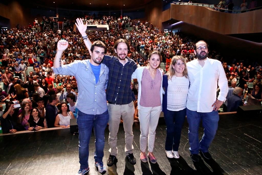 Breogán Riobóo, Pablo Iglesias, Irene Montero, Carmen Santos y José Manuel Prieto en el Auditorio.  // Lanfoco