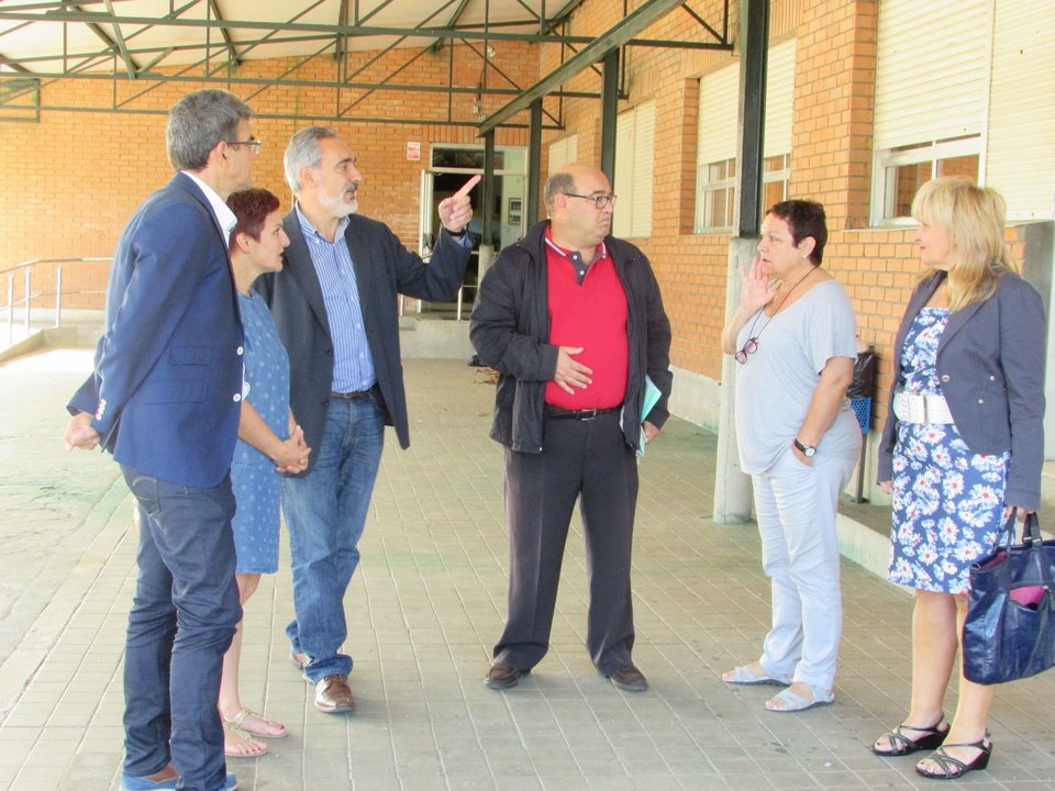 El alcalde de A Guarda y el delegado de la Xunta en Pontevedra visitaron el centro.