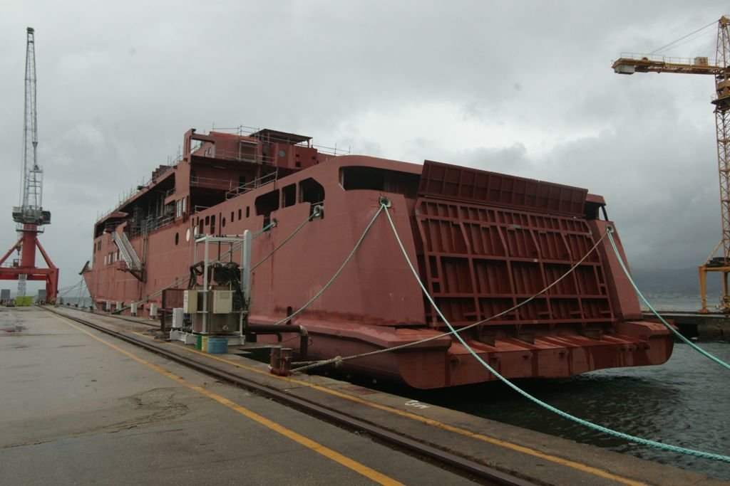Vulcano asegura estar a punto de firmar la venta del ferry que tiene a medio construir. Daría trabajo a más de 500 trabajadores y se extinguiría el ERE.