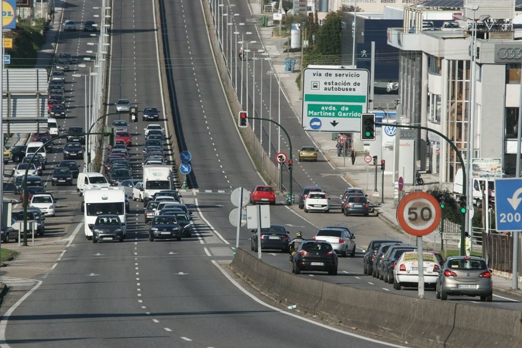 Los semáforos de la avenida de Madrid, los primeros en probar el sistema por el que los semáforos se ponen en verde para los vehículos de emergencia.