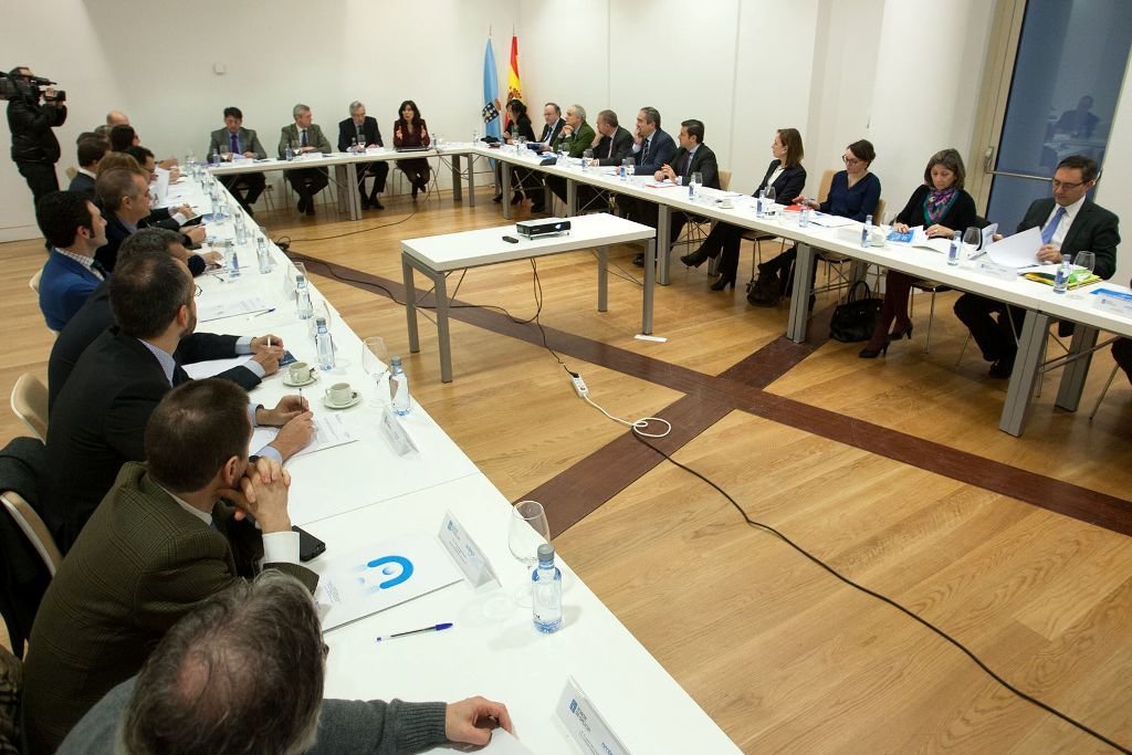 Imagen de la reunión mantenida en Santiago entre Xustiza, Amtega y TSXG.