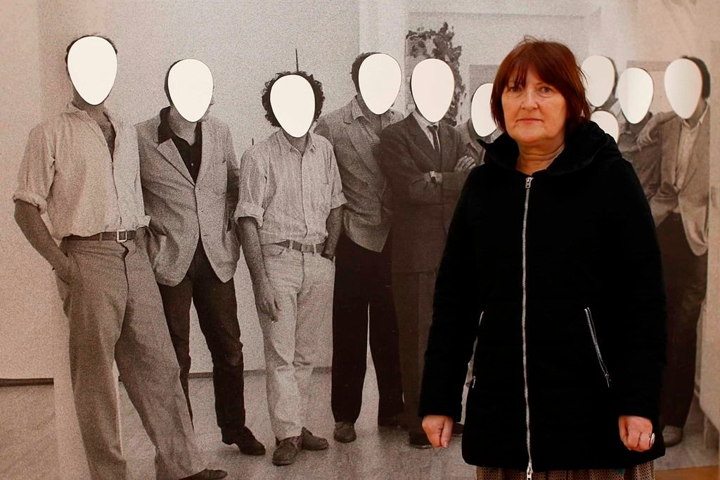 María Luisa Fernández, con la pieza “Artistas ideales”, realizada en 1997.