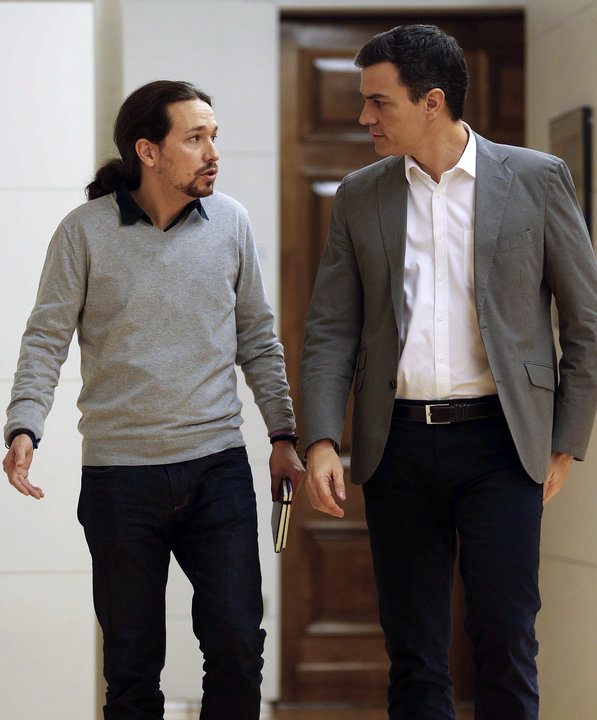 Pedro Sánchez y Pablo Iglesias, tras su reunión de ayer en el Congreso de los Diputados.