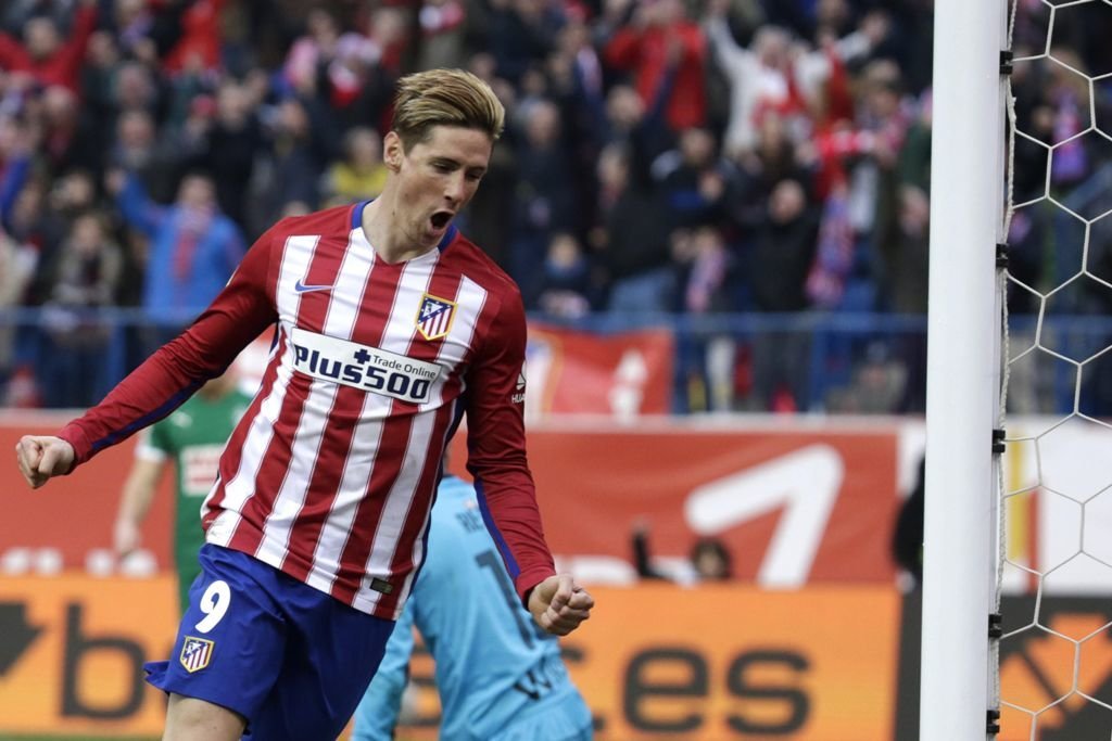 Fernando Torres marcó ayer su gol número 100 en partido oficial con el Atlético de Madrid.