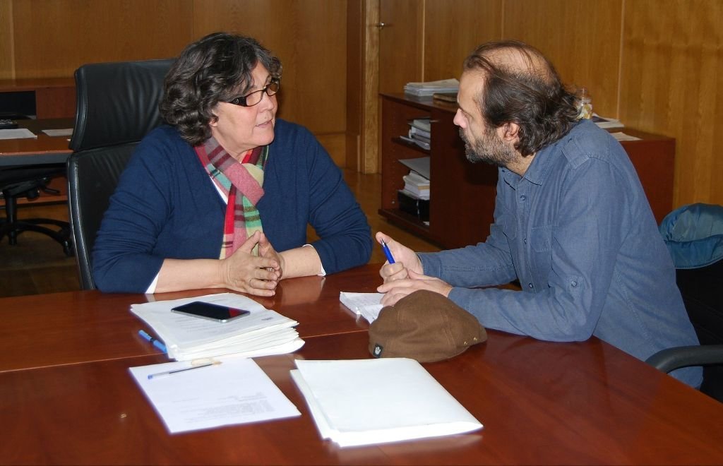 La alcaldesa de Porriño,  Eva García de la Torre y el director del festival de Cans, Alfonso Pato.
