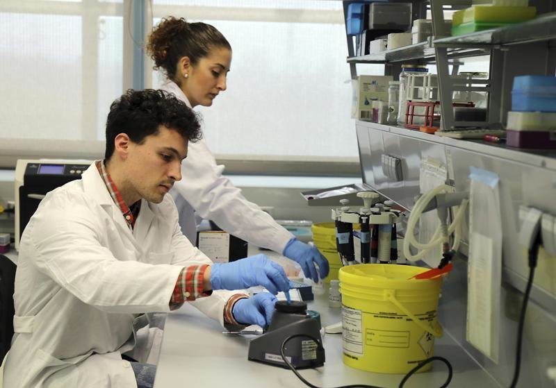 Investigadores del Centro de Genómica e Investigación Oncológica Genyo, de Granada.
