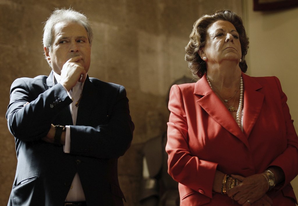 La exalcaldesa de Valencia, Rita Barberá, junto al expresidente de la Diputación, Alfonso Rus.