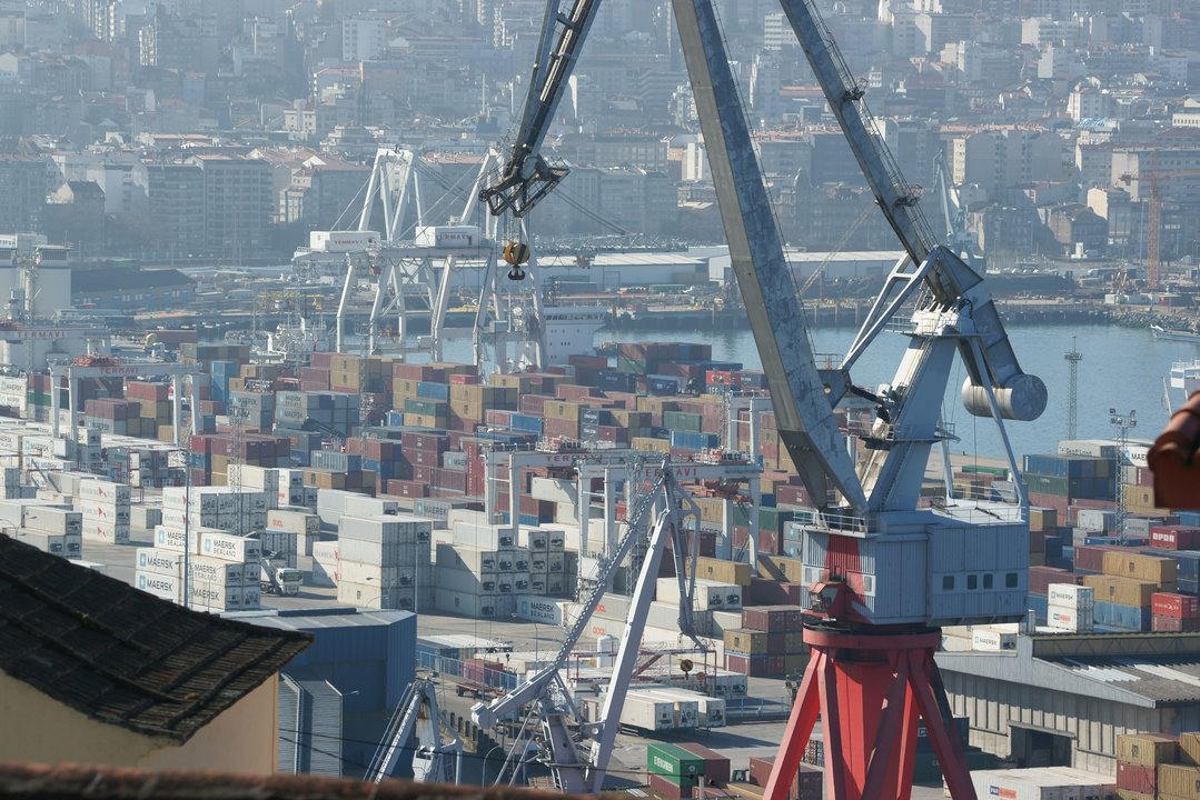 El Puerto de Vigo, el pulmón exportador de la economía gallega, crece en mercancías pero las importaciones aumentan cada vez más.