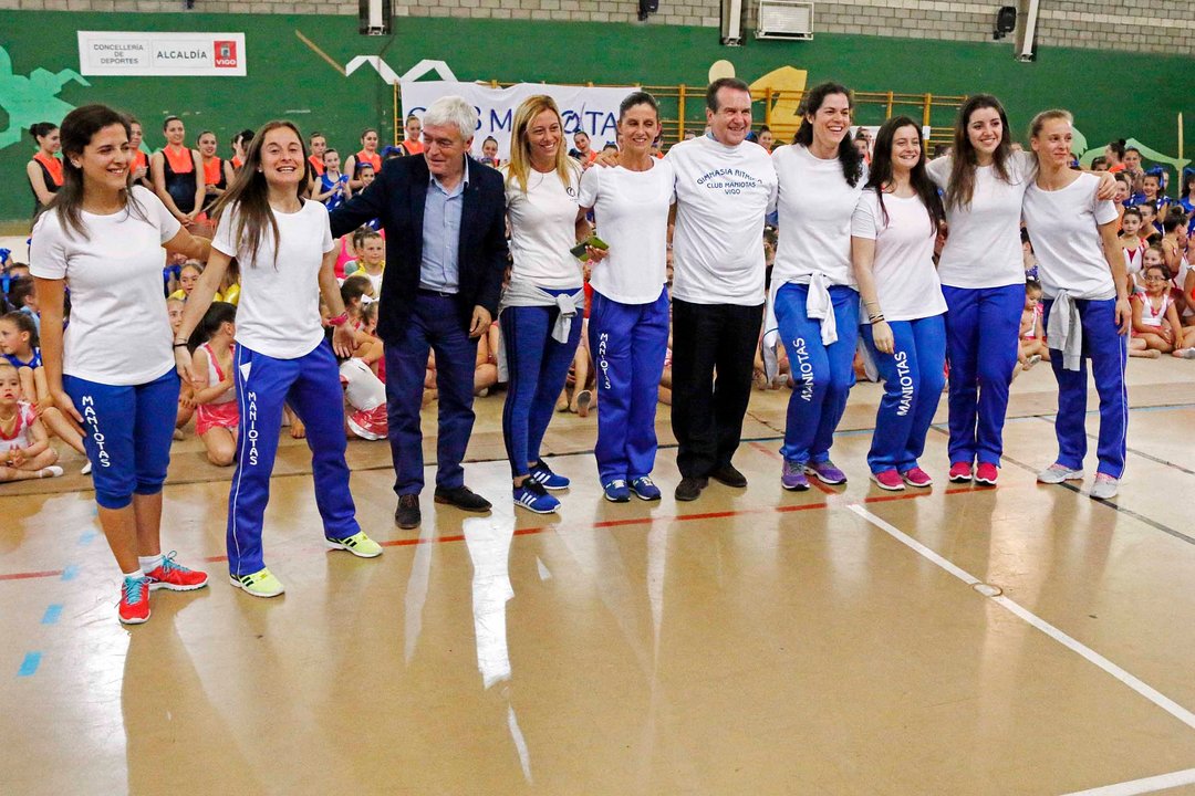 El Maniotas cierra un curso con  200 gimnastas