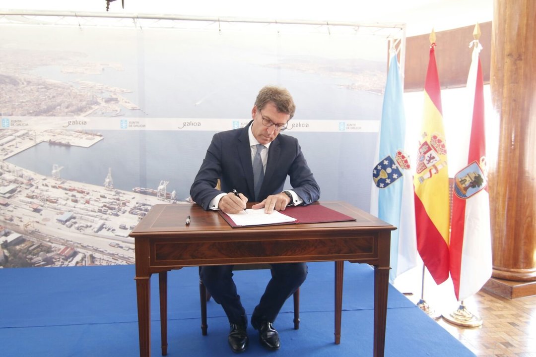 Feijóo firmó en Vigo la Ley del Área