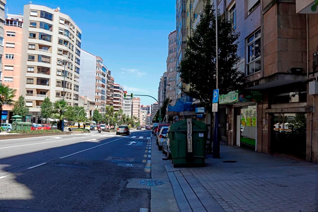 Los hechos tuvieron lugar en la madrugada de ayer en la calle Travesía de Vigo.