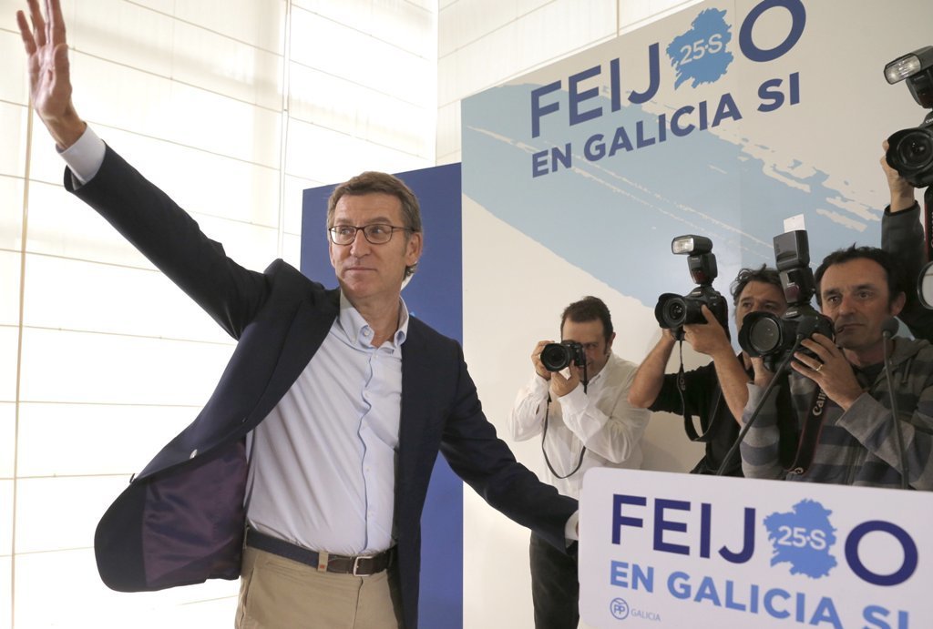 La amplia mayoría del PP en Galicia convierte a Feijóo en blanco de todas las miradas en España.
