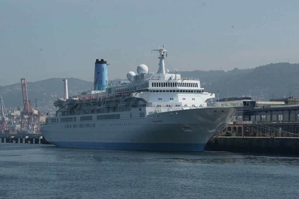 El &#34;Thomson Spirit&#34; llegará a Vigo con más de 1.300 pasajeros y estará atracado diez horas en el puerto.