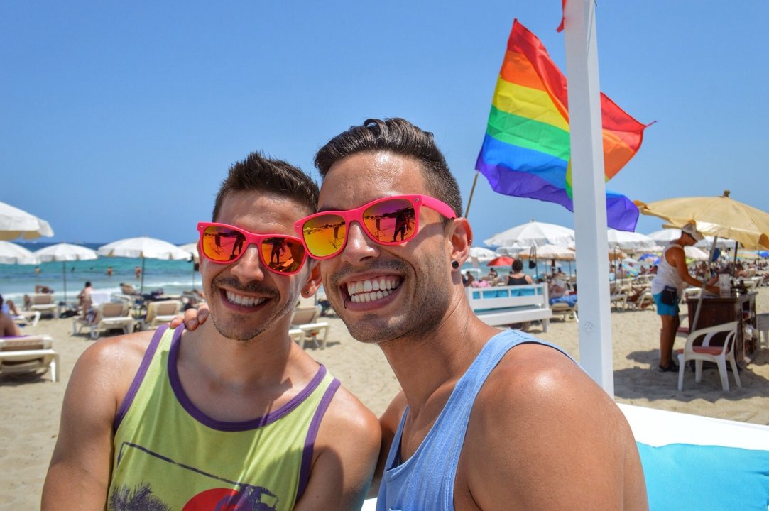 El turismo GAY levanta la economía española